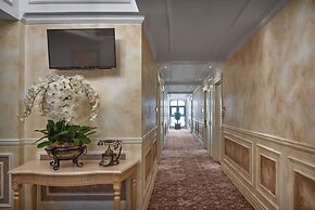 Anik Palace Hotel