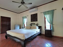 Tuna Resort