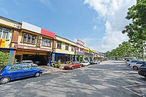 OYO 89656 Melati Hotel Nilai