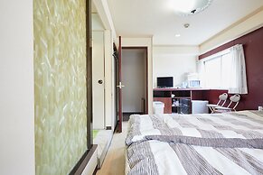 Miki Hall Akabane