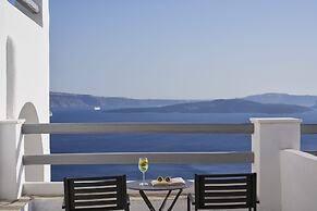 Mr and Mrs White Oia – Santorini