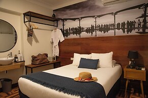Lima 18 Boutique