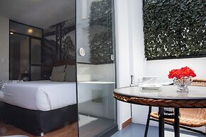 Lima 18 Boutique