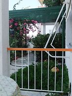 Tatsis Apartments