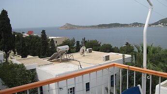 Tatsis Apartments