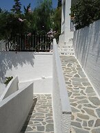 Tatsis Apartments
