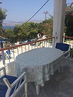 Tatsis Apartments