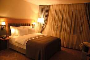 Ak Life Hotel