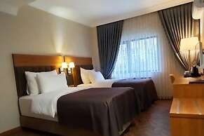 Ak Life Hotel