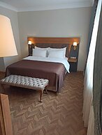Ak Life Hotel