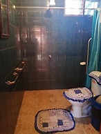 Pensión y Cabinas Colibrí Monteverde B&B