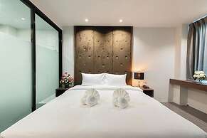 Yamin Seaview Hotel