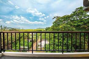Yamin Seaview Hotel