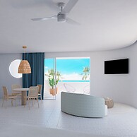 Perla La Paz, Tapestry Collection by Hilton