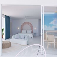Perla La Paz, Tapestry Collection by Hilton