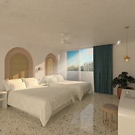 Perla La Paz, Tapestry Collection by Hilton