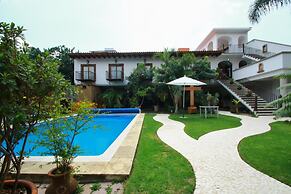 Hotel Concierge Flor y Canto