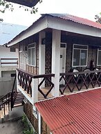 The Sharks Tail Dive Resort