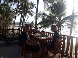 Beau Beau Beach House