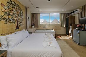 Sun Pyramids View Inn