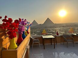 Sun Pyramids View Inn