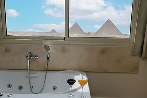 Sun Pyramids View Inn