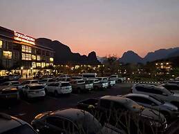 Lisha Grand Hotel