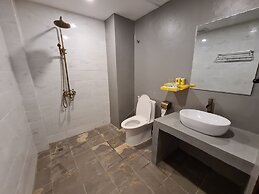 Lisha Grand Hotel