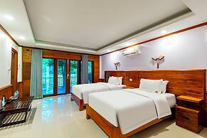 Lisha Grand Hotel