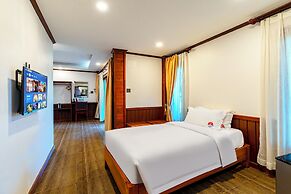 Lisha Grand Hotel