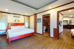 Lisha Grand Hotel
