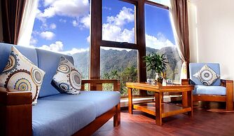Lisha Grand Hotel
