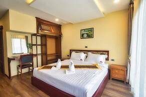Lisha Grand Hotel