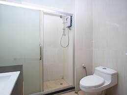 OYO 89619 De Choice Hotel