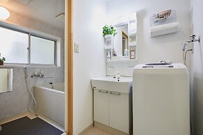 Comma House Nakano