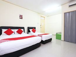 Hotel O Pelangi Marang
