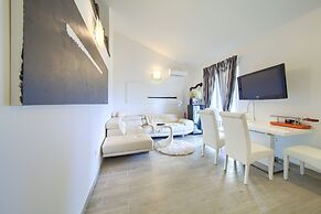 Apartments Mali Nono