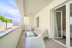 Apartments Mali Nono