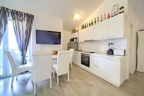 Apartments Mali Nono