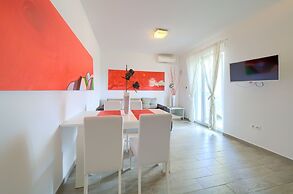 Apartments Mali Nono