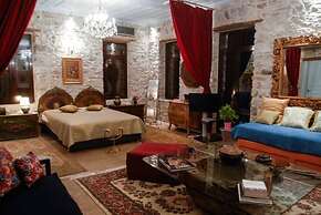 Antique Luxury Suite 75sq.m.