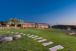 Mint Retreat Suites