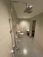 Raintree Hotel
