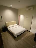 Raintree Hotel