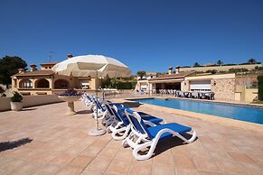 Luxury Villa Surrounded by Vineyards - 7bd Great for Big Groups W/priv