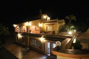 Luxury Villa Surrounded by Vineyards - 7bd Great for Big Groups W/priv