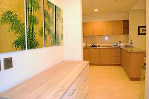 Stylish 1BR near MOE - MRD
