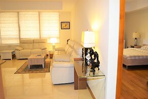 Stylish 1BR near MOE - MRD