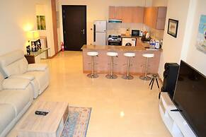 Stylish 1BR near MOE - MRD
