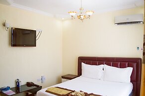 Best Point Hotel
